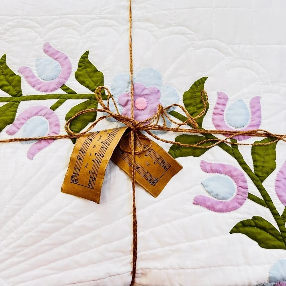 95”x82” Gorgeous Homemade Hand Stitched and Hand Appliqué Quilt.
